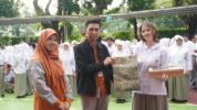 SMA Islam Athirah Bukit Baruga Lepas Siswi Pertukaran Pelajar Asal Perancis