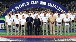Presiden Uzbekistan, Shavkat Mirziyoyev, Memberikan Apresiasi Sekitar 30 Unit Mobil Listrik BYD Kepada Pemain dan Staf Pelatih Timnas Uzbekistan