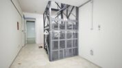 Copy of 1 Triniti Bangunindo Perkasa Keunggulan Cargo Lift untuk Solusi Transportasi Vertikal PT Triniti Bangunindo