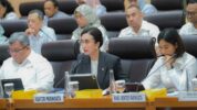 Menteri Pariwisata (Menpar), Widiyanti Putri Wardhana Saat Rapat Kerja Dengan Komisi VII DPR RI